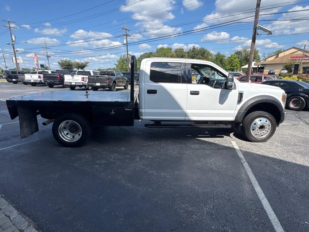 Ford F-550 XL 2WD Crew Cab 179" WB 60" CA 2019