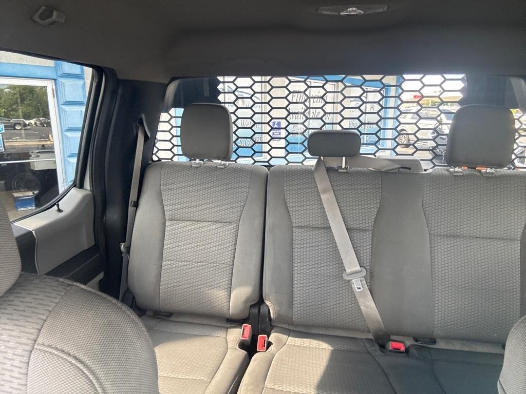 Ford F-550 XL 2WD Crew Cab 179" WB 60" CA 2019