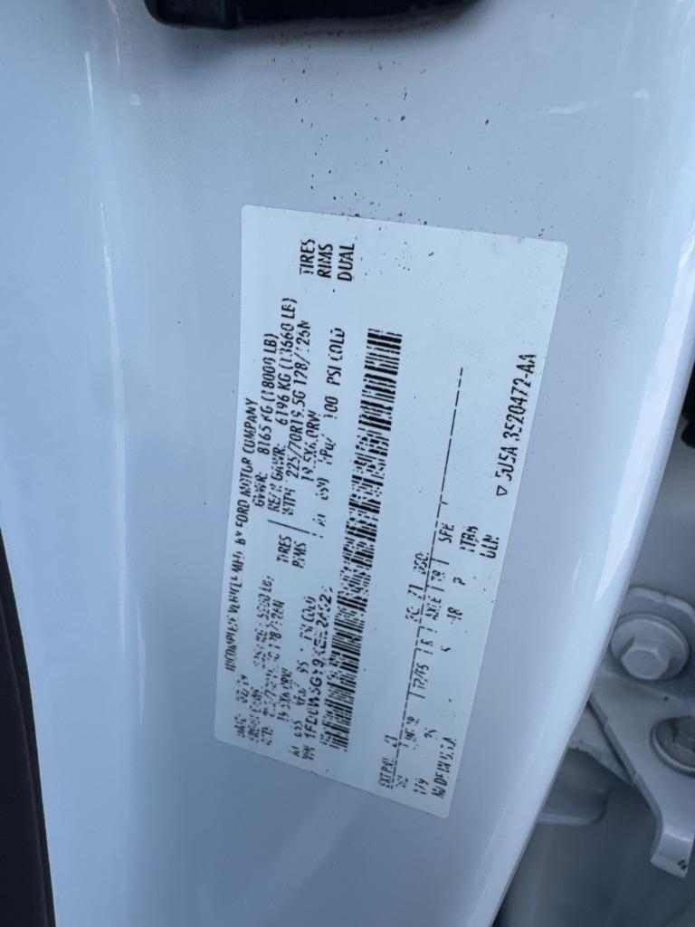 Ford F-550 XL 2WD Crew Cab 179" WB 60" CA 2019