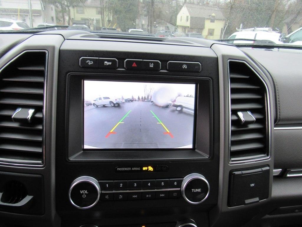 Ford Expedition  2020