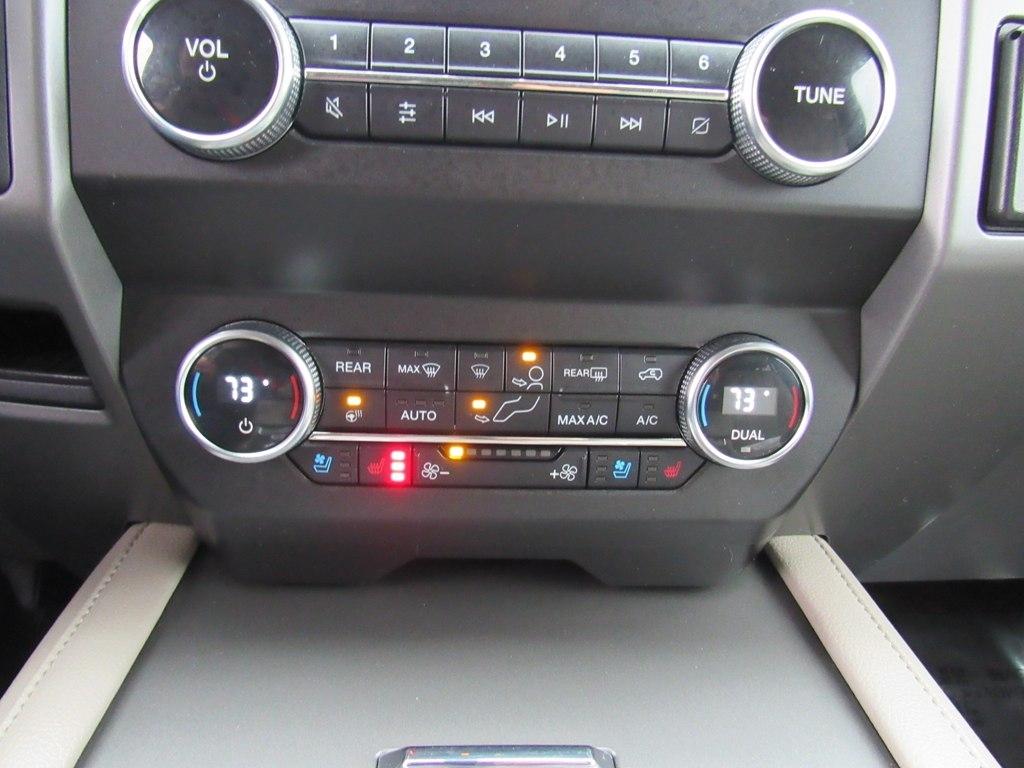 Ford Expedition  2020