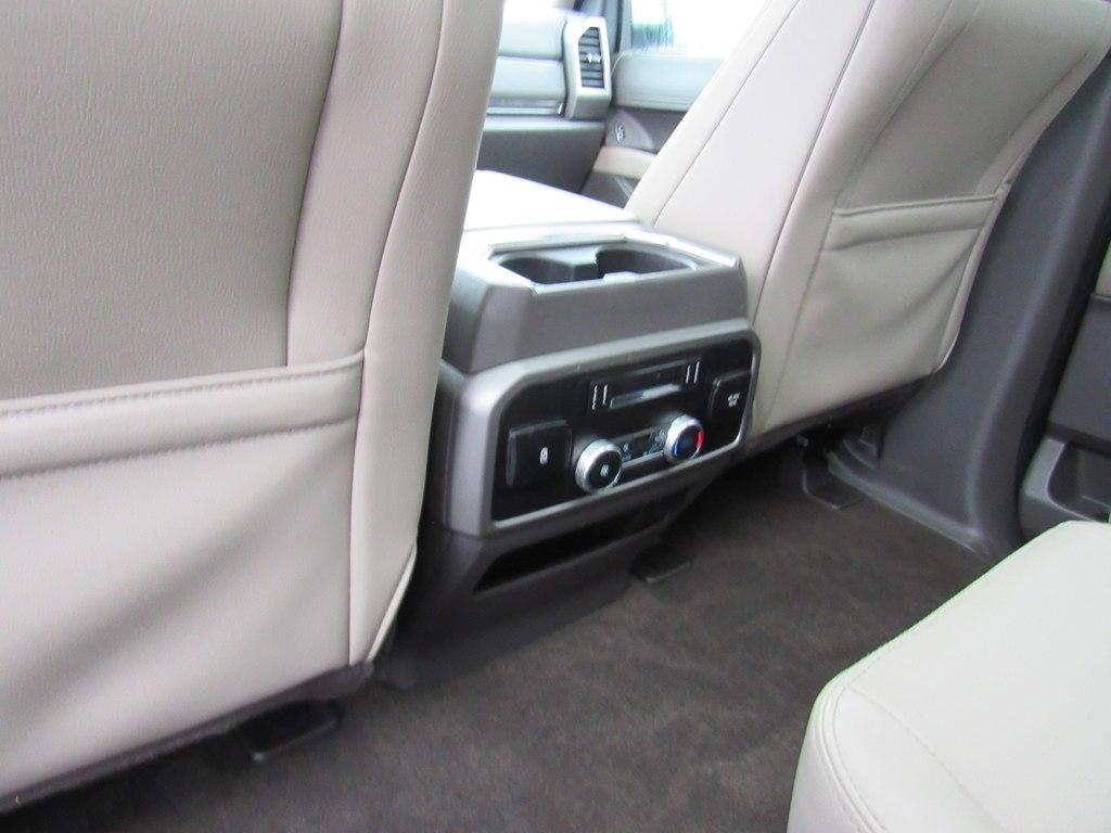 Ford Expedition  2020