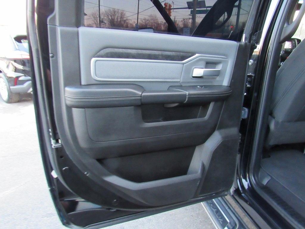 RAM 2500 4WD Crew Cab 149" Longhorn 2021