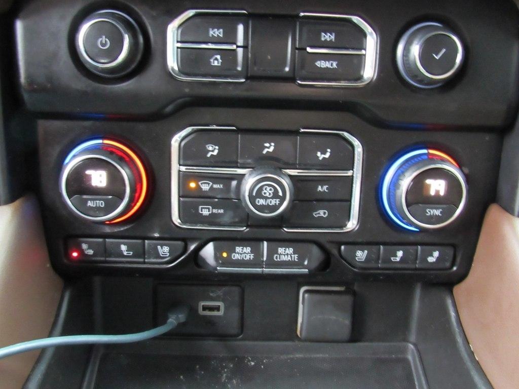 Chevrolet Tahoe  2021