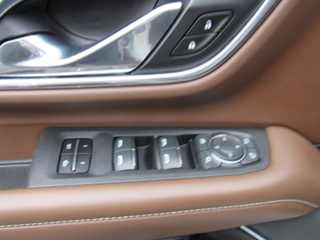 Chevrolet Tahoe  2021