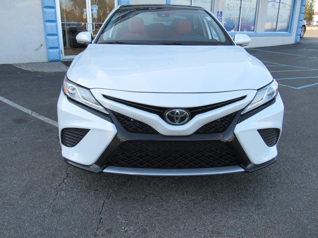 Toyota Camry  2020