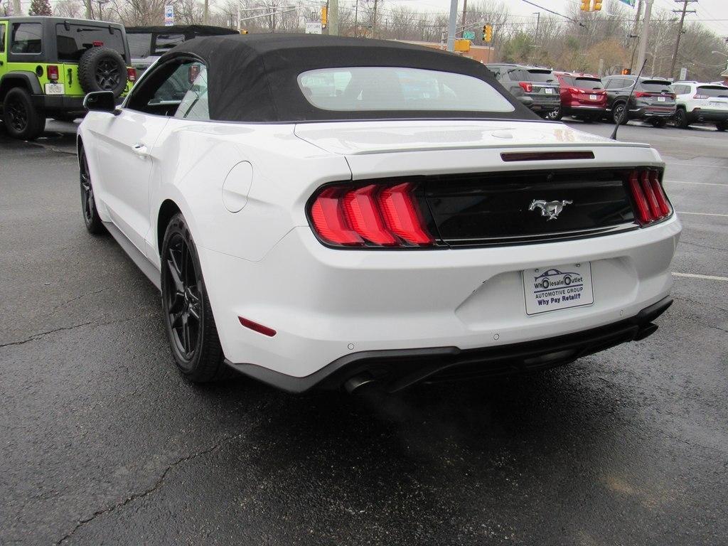 Ford Mustang  2020