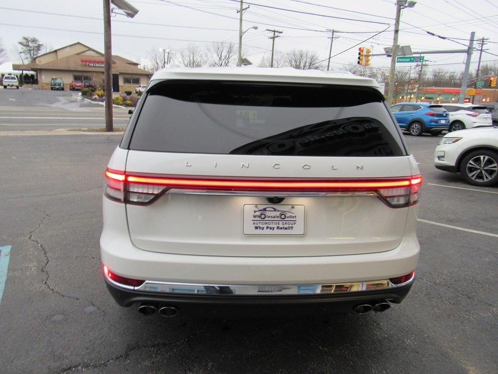 Lincoln Aviator  2020
