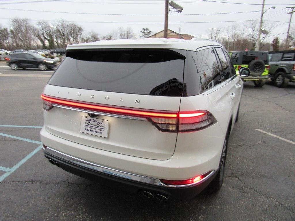 Lincoln Aviator  2020