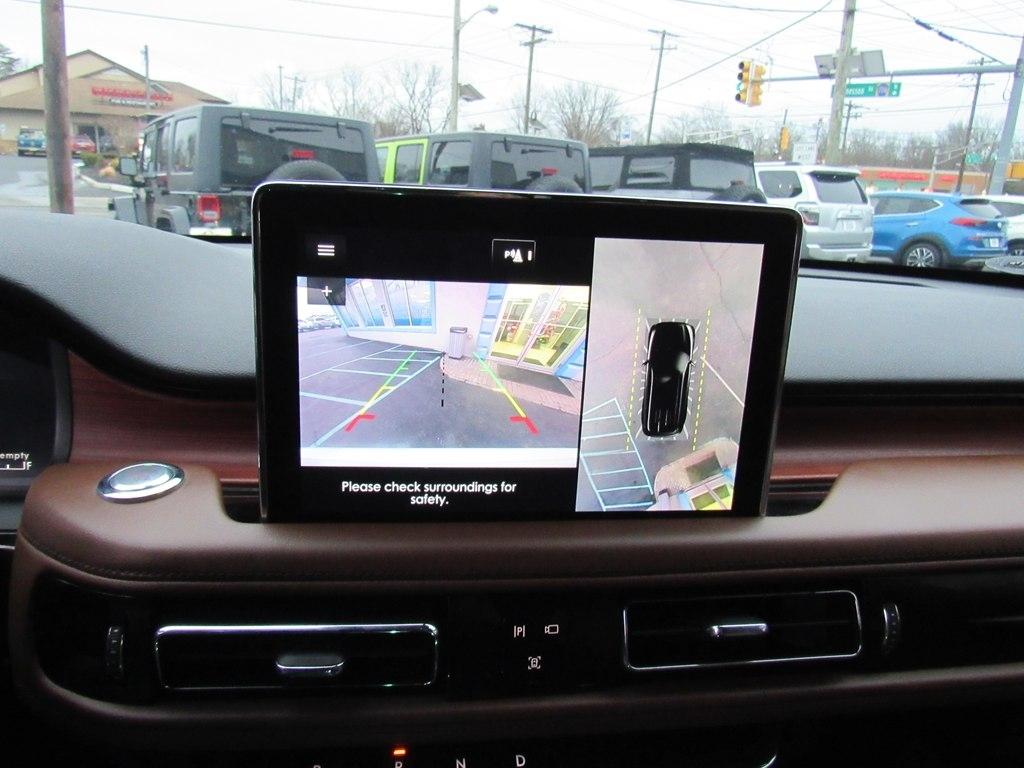 Lincoln Aviator  2020