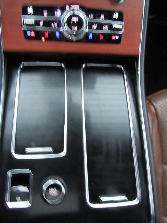 Lincoln Aviator  2020