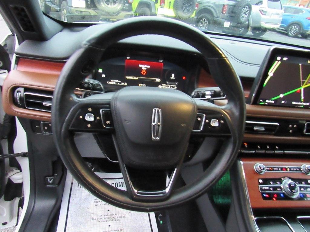 Lincoln Aviator  2020