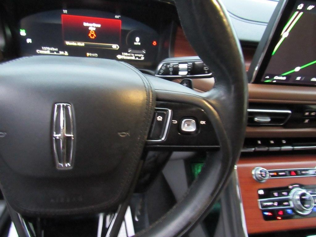 Lincoln Aviator  2020