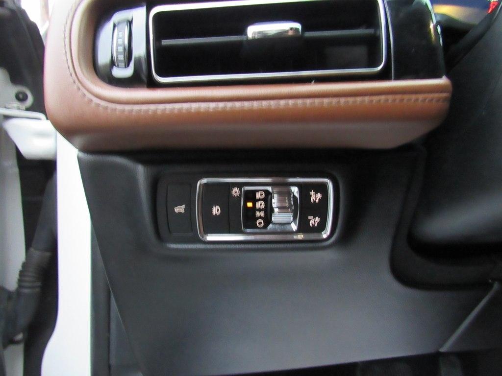 Lincoln Aviator  2020