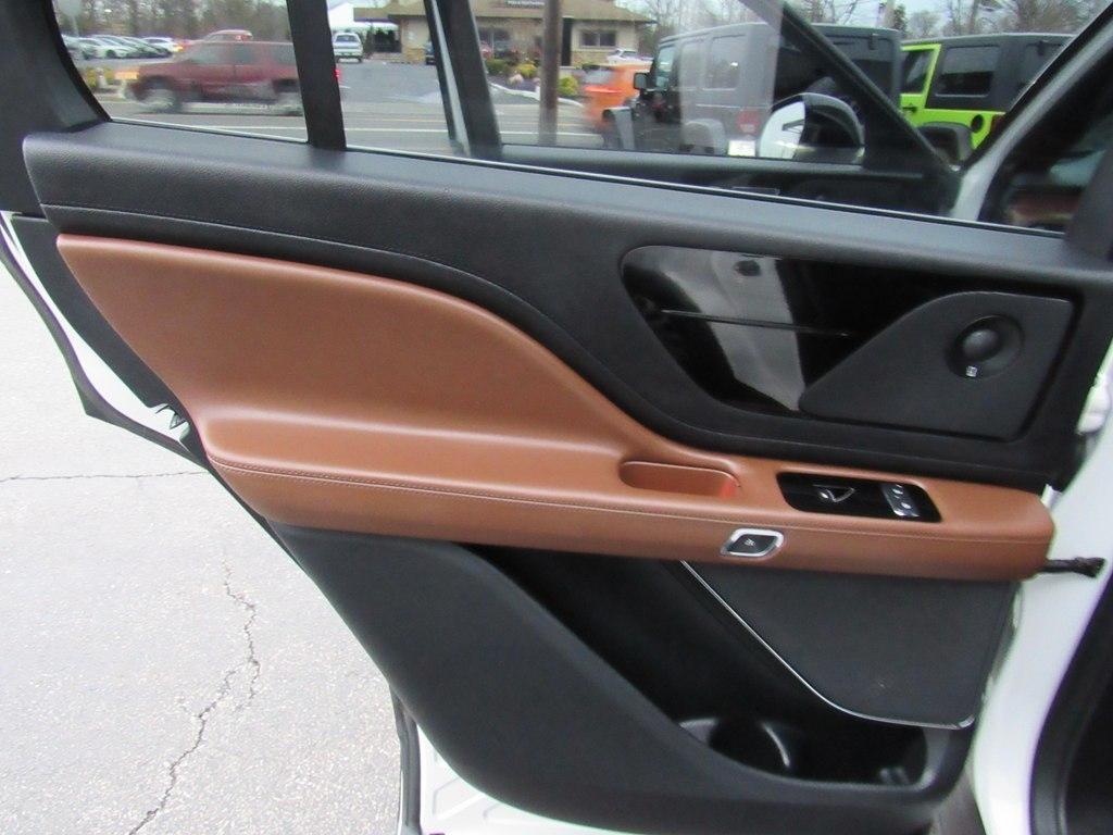 Lincoln Aviator  2020