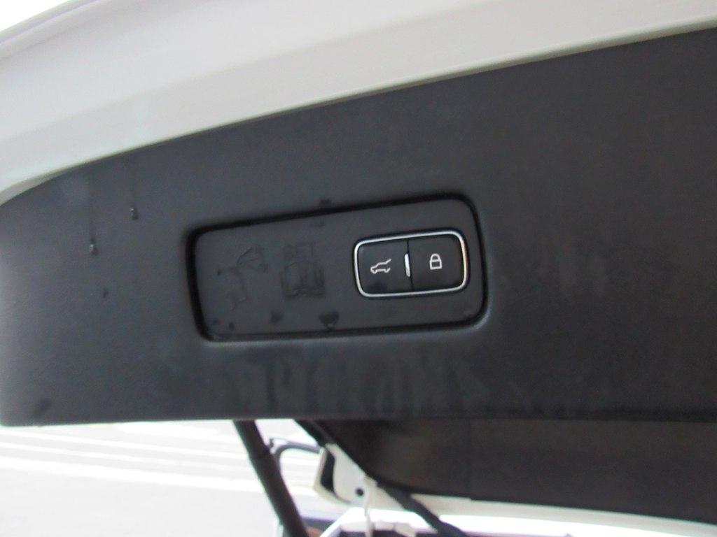 Lincoln Aviator  2020