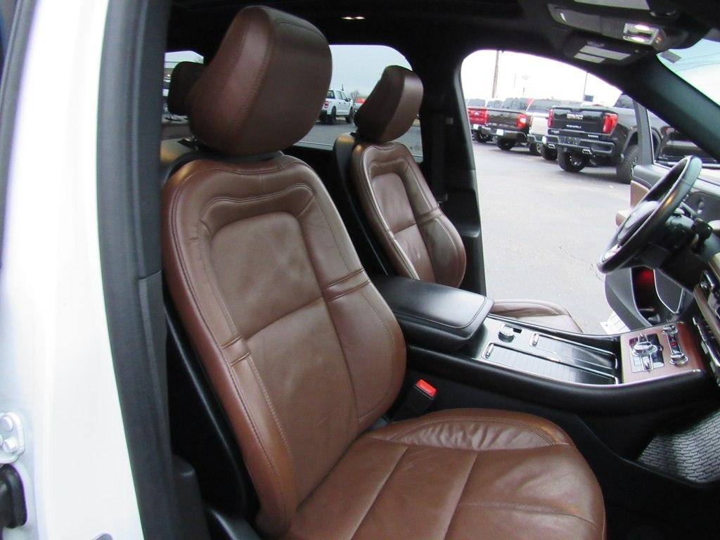 Lincoln Aviator  2020