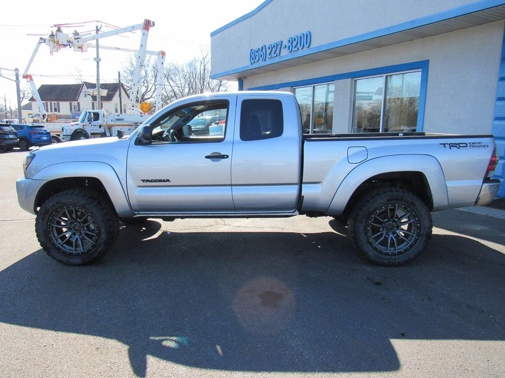 Toyota Tacoma  2010