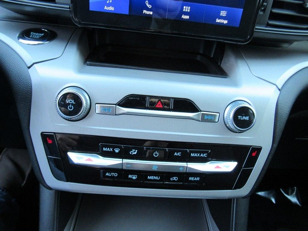 Ford Explorer  2023
