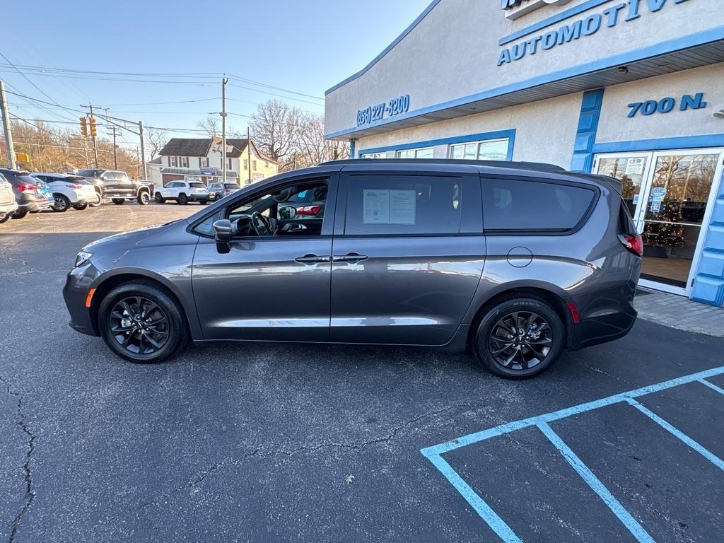 Chrysler Pacifica  2021