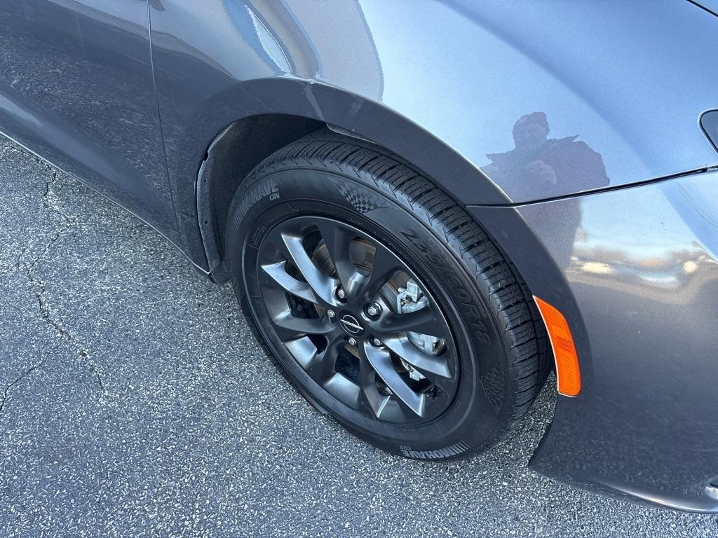 Chrysler Pacifica  2021