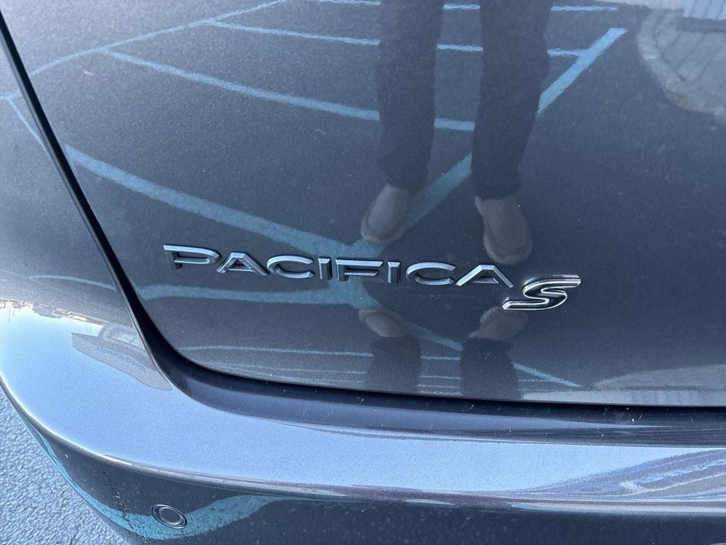 Chrysler Pacifica  2021