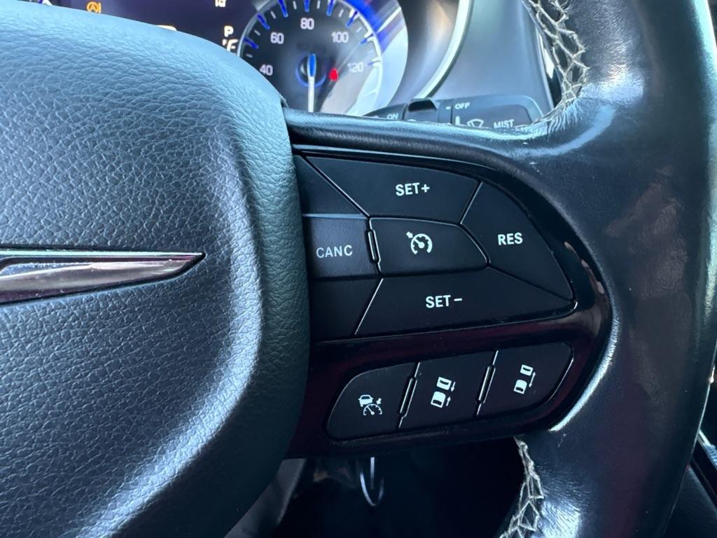 Chrysler Pacifica  2021