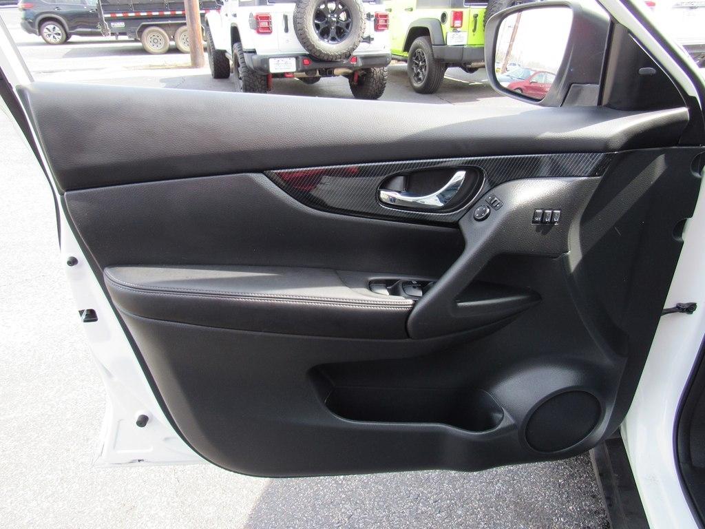 Nissan Rogue Sport  2019