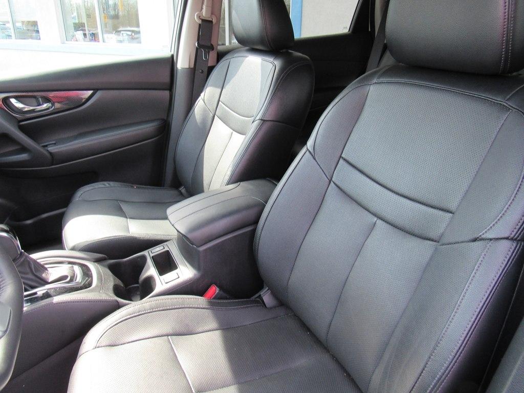 Nissan Rogue Sport  2019