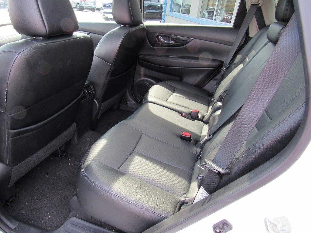 Nissan Rogue Sport  2019