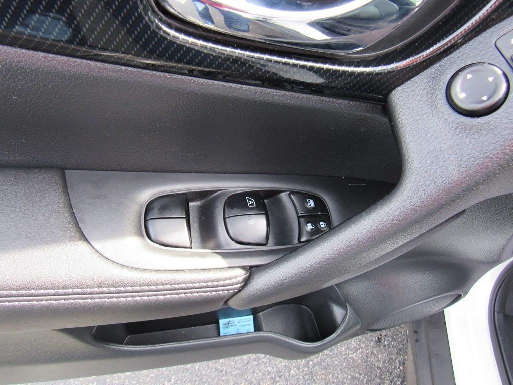 Nissan Rogue Sport  2019