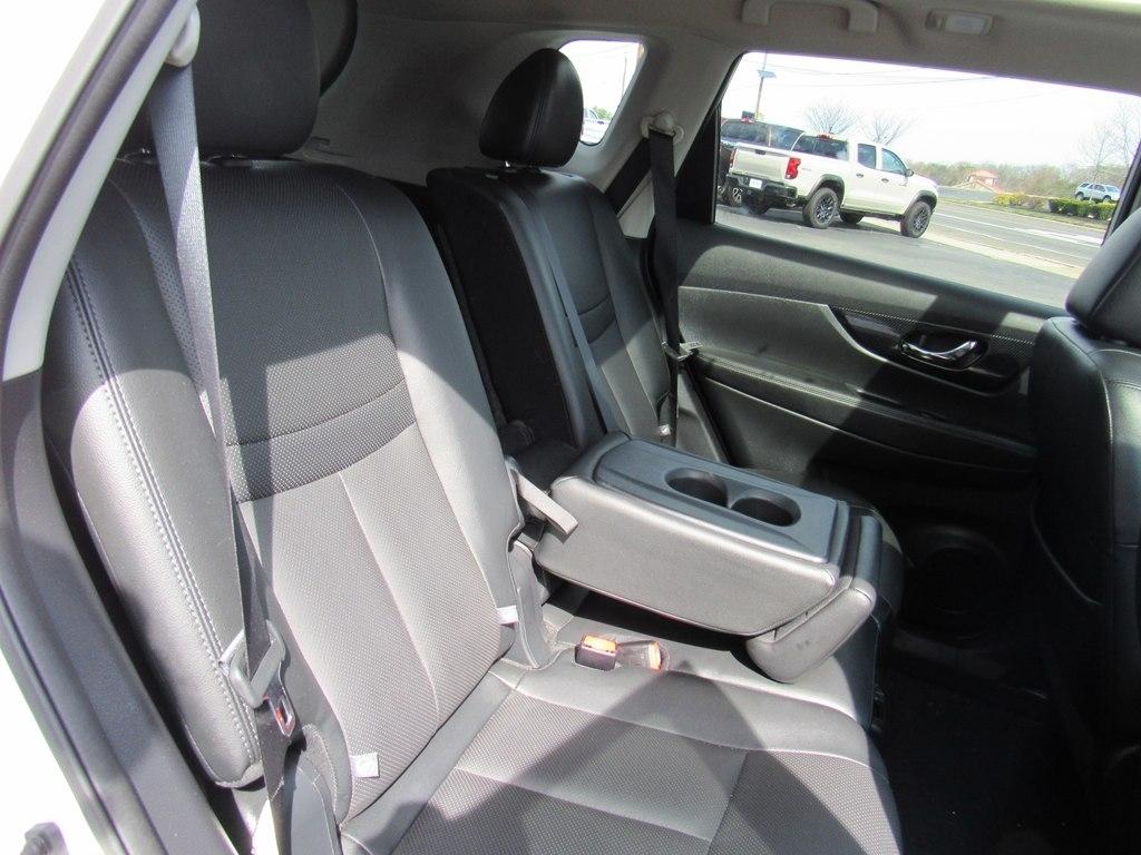 Nissan Rogue Sport  2019