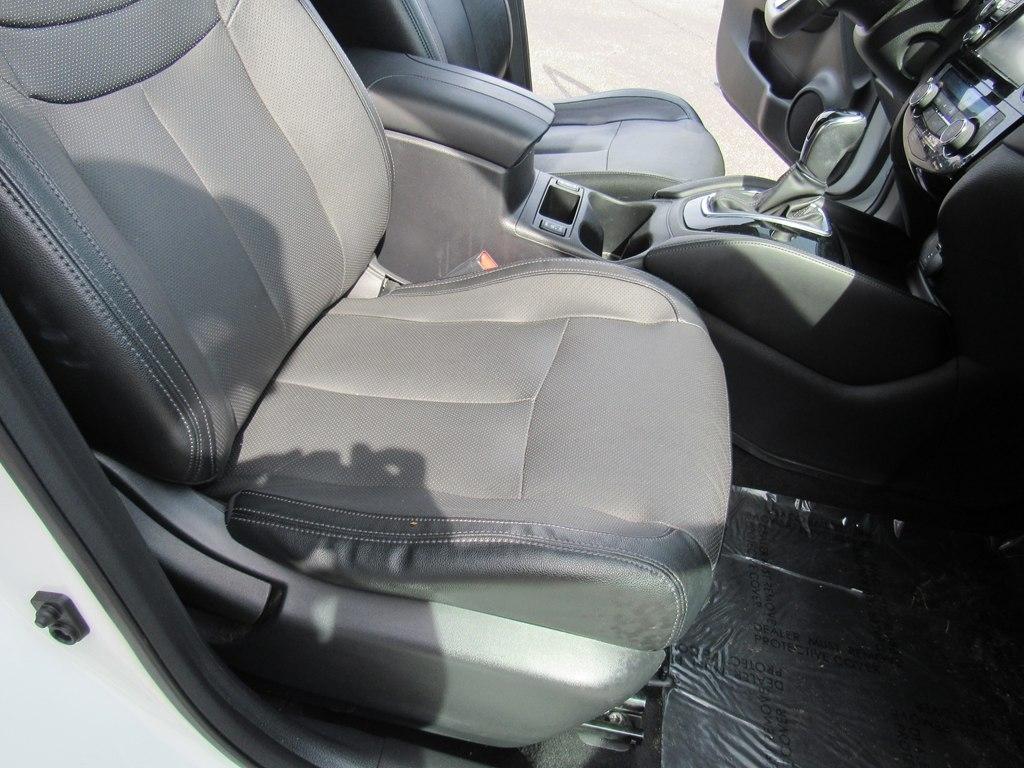 Nissan Rogue Sport  2019