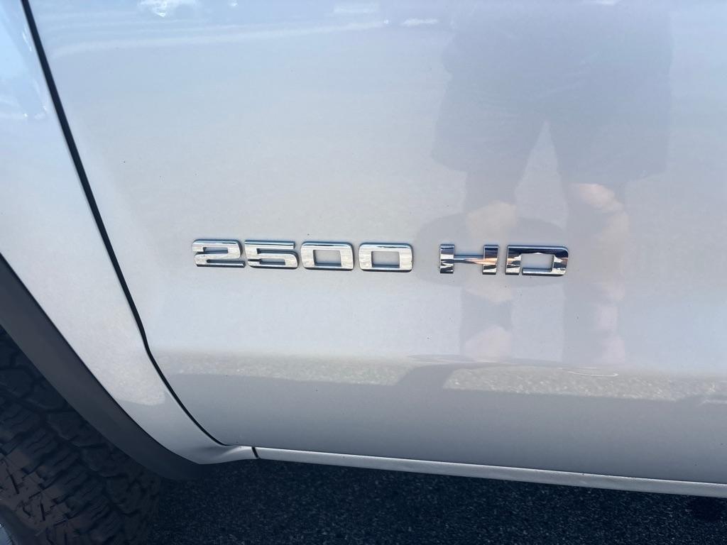 GMC Sierra 2500HD 4WD Crew Cab 167.7" 2016