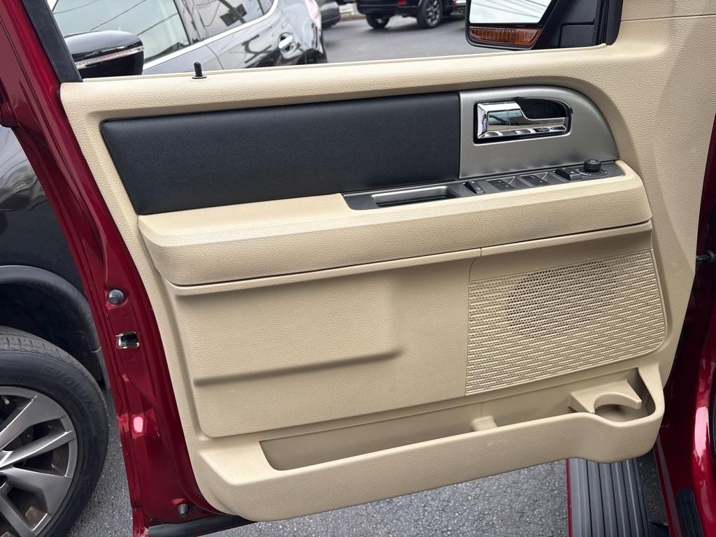 Ford Expedition  2017