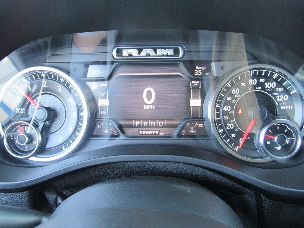 RAM 1500 Laramie Longhorn Crew Cab 4WD 2020