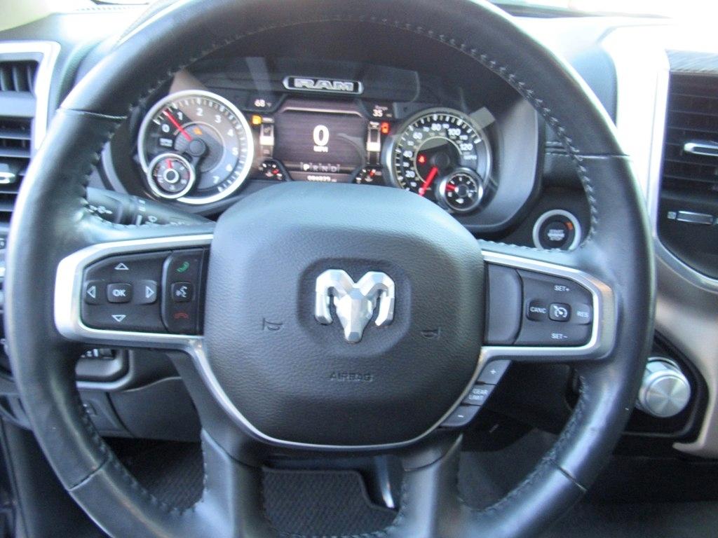 RAM 1500 Laramie Longhorn Crew Cab 4WD 2020