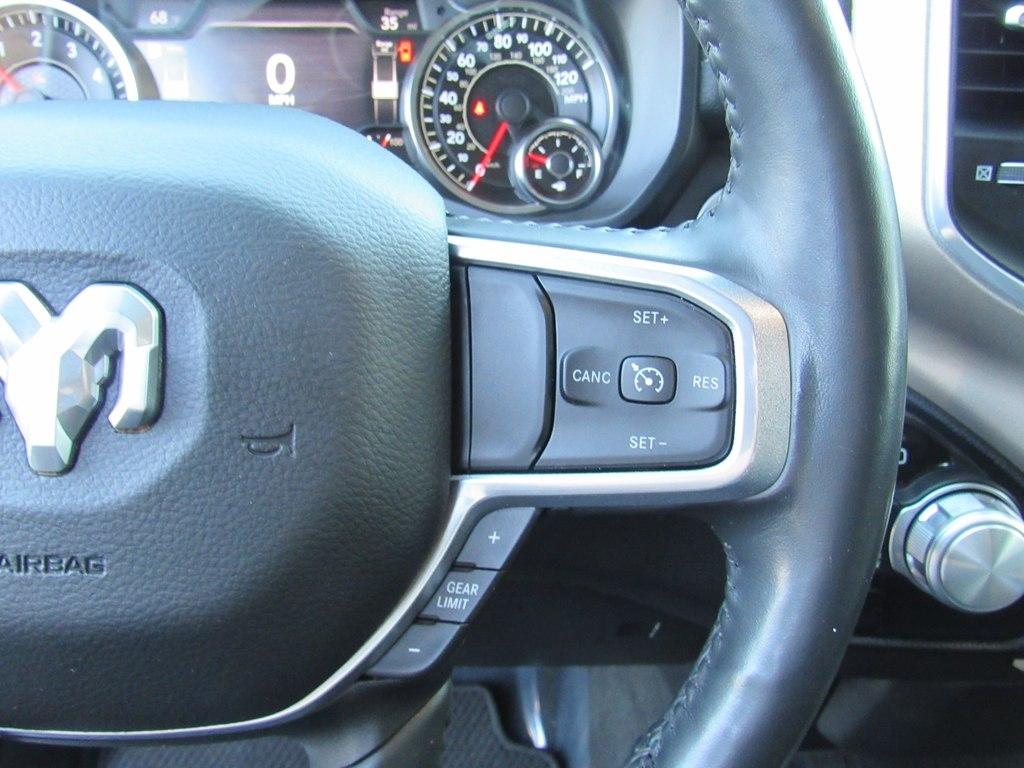 RAM 1500 Laramie Longhorn Crew Cab 4WD 2020