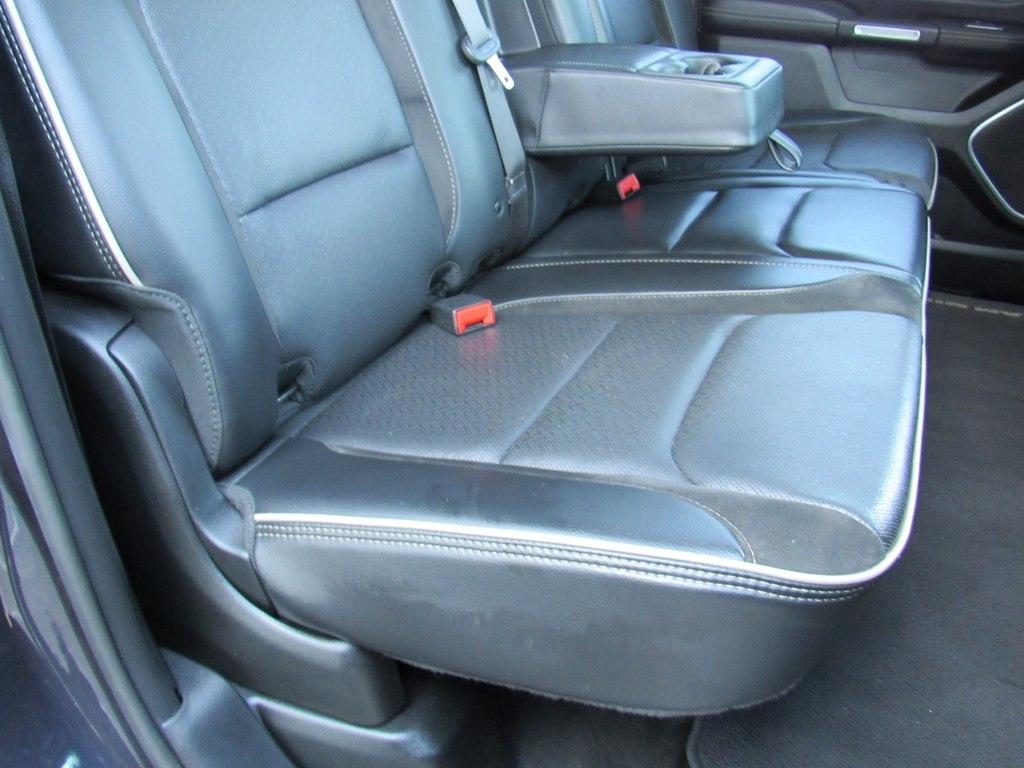 RAM 1500 Laramie Longhorn Crew Cab 4WD 2020