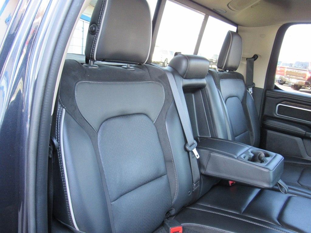 RAM 1500 Laramie Longhorn Crew Cab 4WD 2020