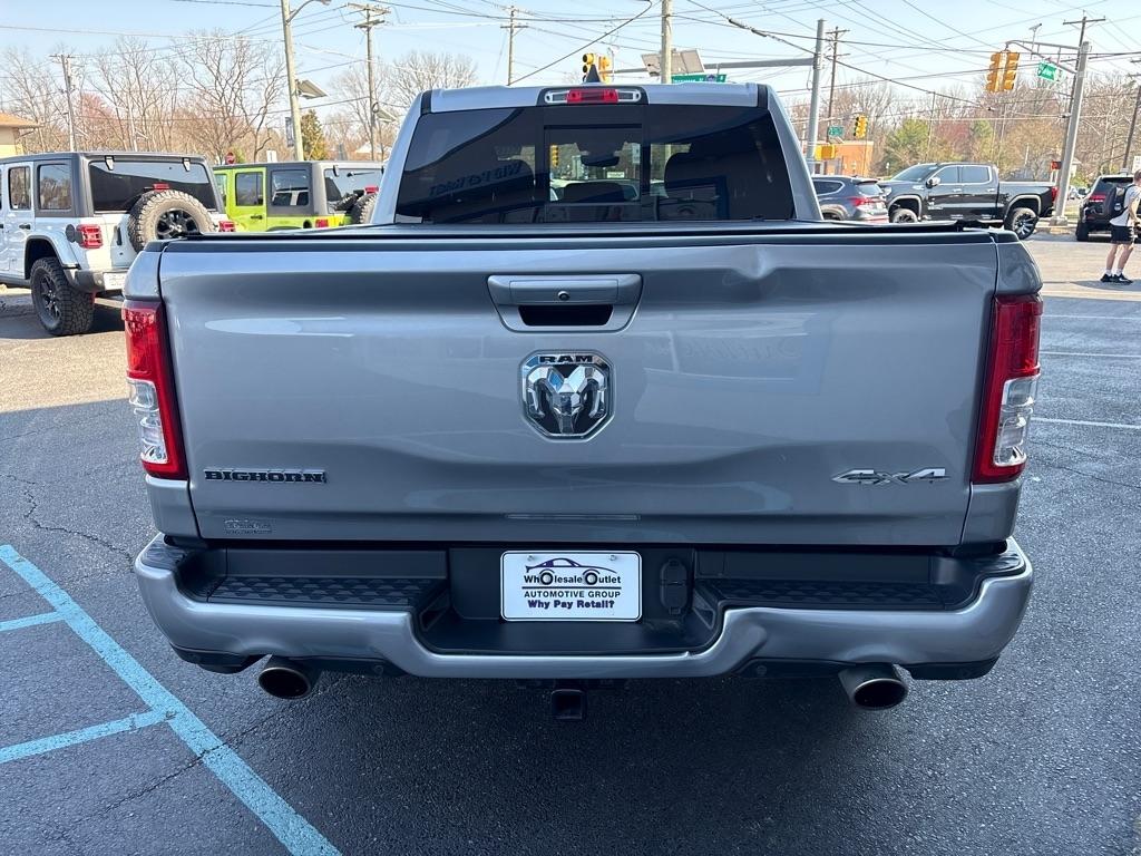 RAM 1500 Big Horn 4x4 Crew Cab 5'7" Box 2020