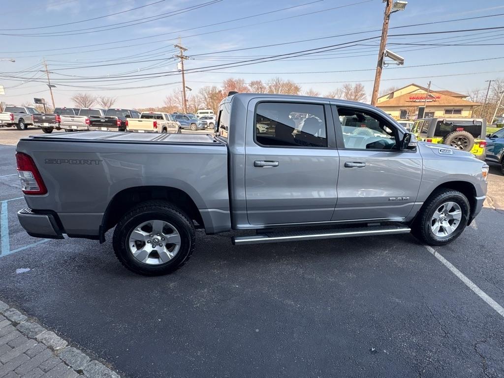 RAM 1500 Big Horn 4x4 Crew Cab 5'7" Box 2020