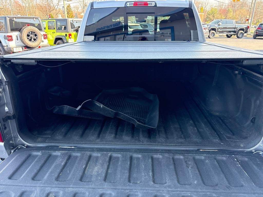 RAM 1500 Big Horn 4x4 Crew Cab 5'7" Box 2020