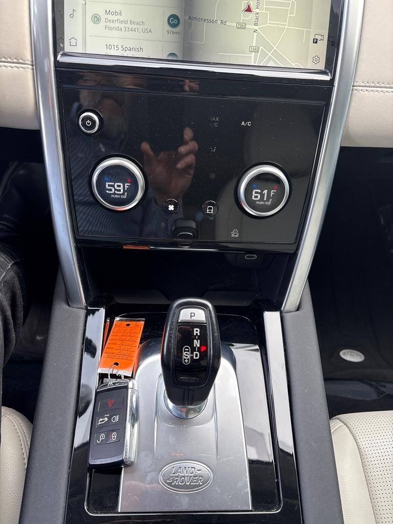 Land Rover Discovery Sport  2021