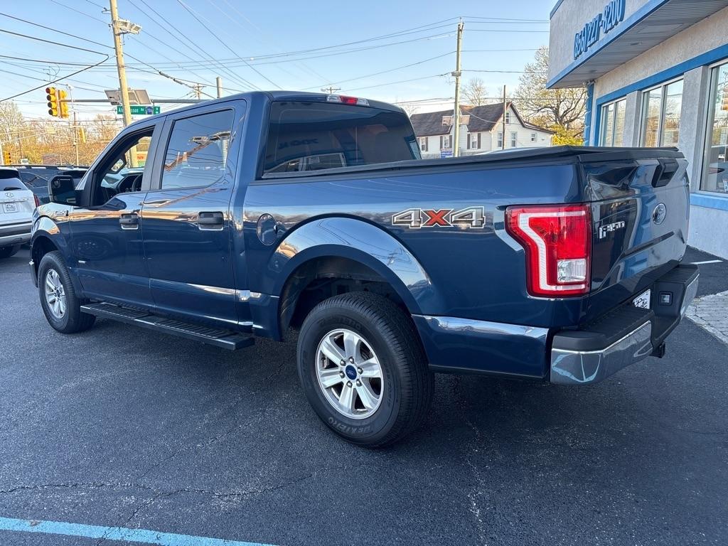 Ford F-150 4WD SuperCrew 145" XL 2015
