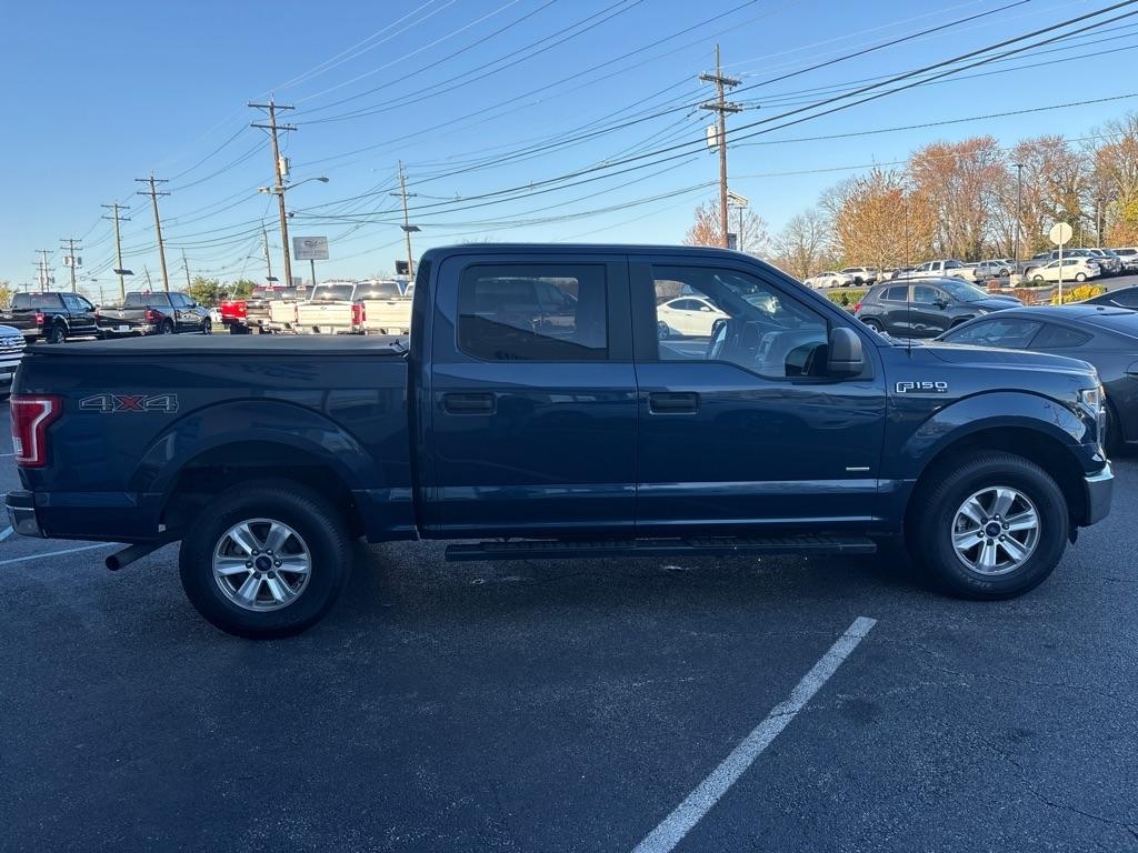 Ford F-150 4WD SuperCrew 145" XL 2015