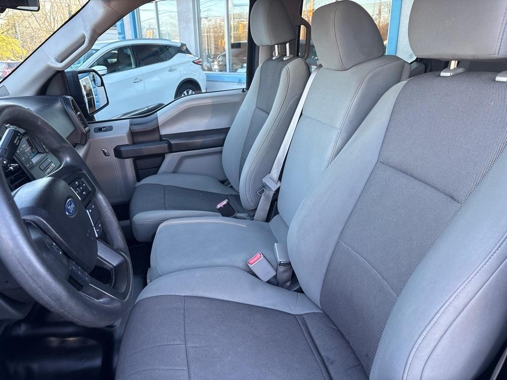 Ford F-150 4WD SuperCrew 145" XL 2015