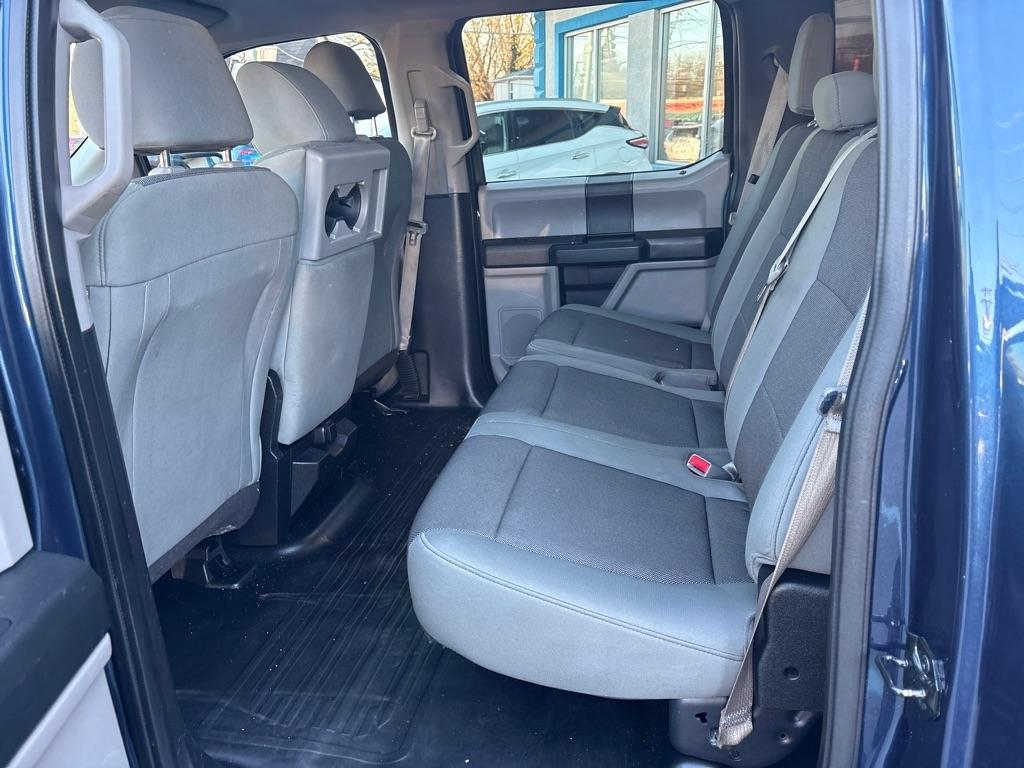 Ford F-150 4WD SuperCrew 145" XL 2015