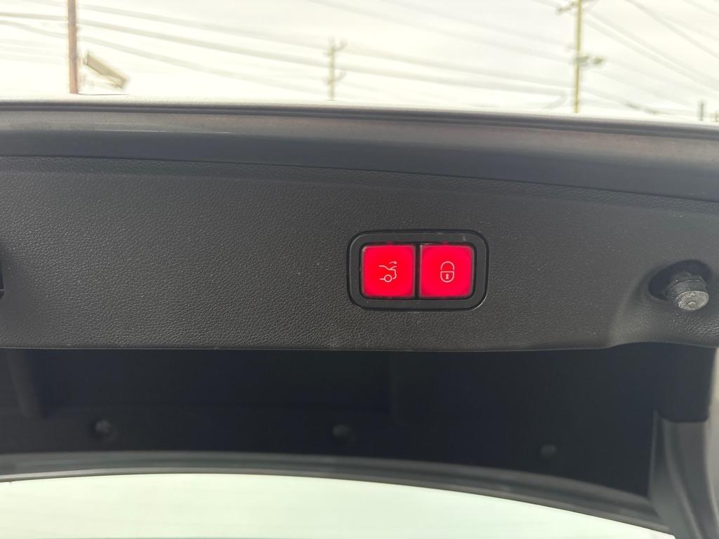 Mercedes-Benz E-Class  2014