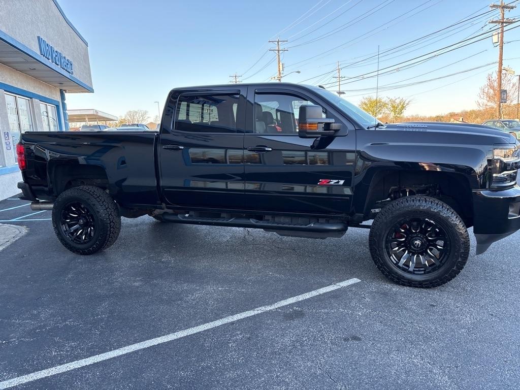 Chevrolet Silverado 2500HD LTZ Crew Cab 4WD 2019